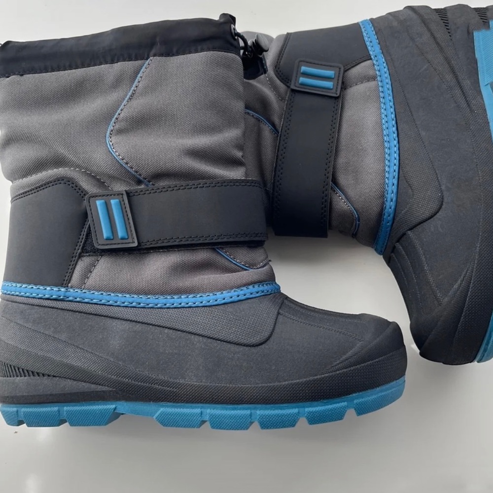 Boys Cat & Jack THERMOLITE Snow Boots - Size 5
